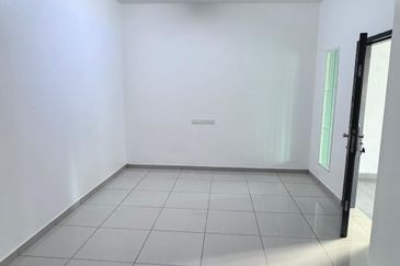 Rasah Jaya Seremban 2Storey Terrace 3B2BR For RENT