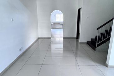 Rasah Jaya Seremban 2Storey Terrace 3B2BR For RENT