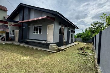 Bukit Tembok Seremban Bungalow 3B2BR For RENT