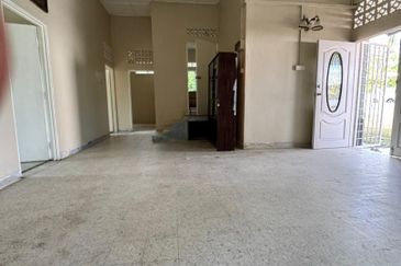 Bukit Tembok Seremban Bungalow 3B2BR For RENT