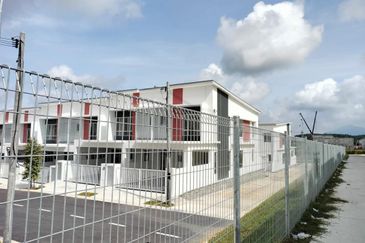 Irama Biz Sendayan Gadong Jaya Seremban 29x75 Corner available