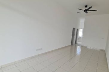 Rimbun Aman Seremban 1Storey Terrace 3B2BR For SALE