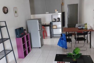 Desa Palma Nilai Aparment 3B2BR For RENT