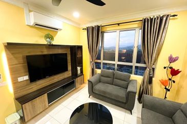 Safira Apartment Seremban2 3B2BR For RENT!!