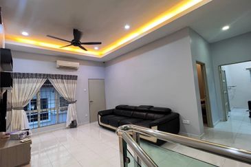 SEREMBAN SRI PULAI PENAGA INDAH SEMI-D DOUBLE STOREY FULL FURNISH&FULL RENOVATION