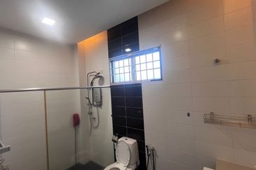 SEREMBAN SRI PULAI PENAGA INDAH SEMI-D DOUBLE STOREY FULL FURNISH&FULL RENOVATION