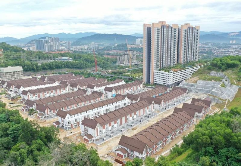 Emerald Hill, Taman Bukit Indah