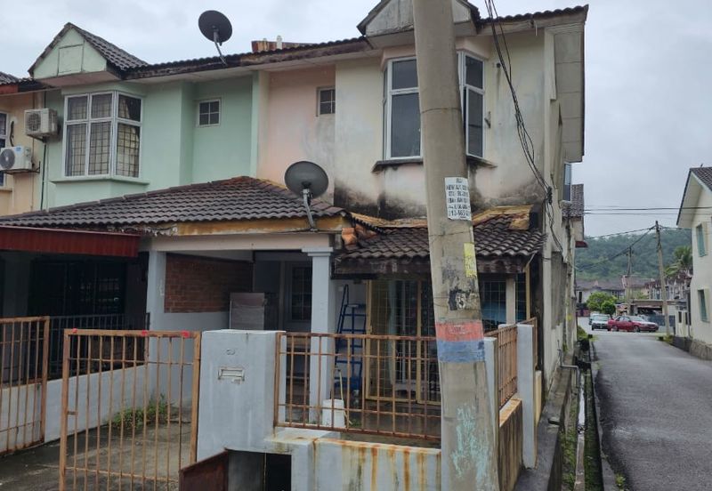 Taman Dahlia, Sepang