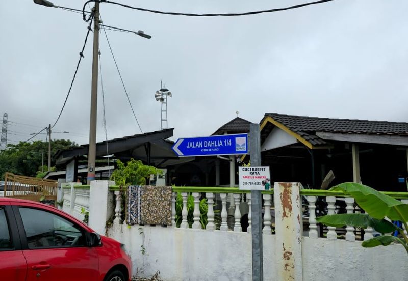 Taman Dahlia, Sepang