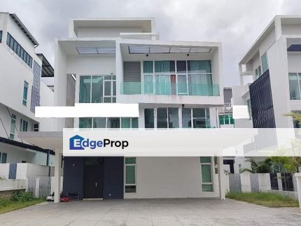 3.5 Storey Bungalow with a Private Lift in Cyberjaya selling at 23% below market price; Save RM691,500, Selangor, Cyberjaya