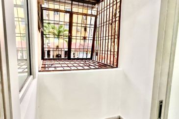 Pangsapuri Sri Intan, Bandar Baru Seri Alam