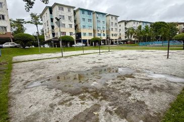 Pangsapuri Sri Intan, Bandar Baru Seri Alam