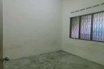 Taman ria Plentong Single storey for sale 