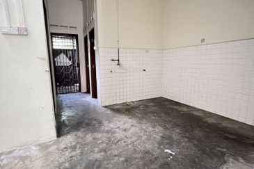 Taman ria Plentong Single storey for sale 