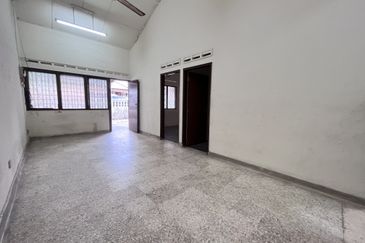 Taman ria Plentong Single storey for sale 