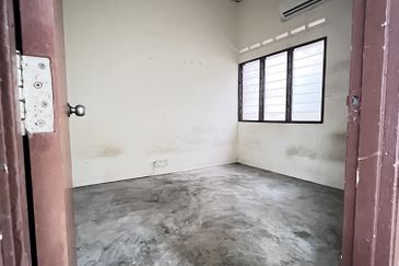 Taman ria Plentong Single storey for sale 