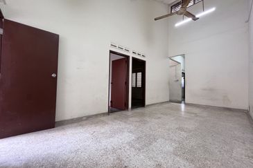 Taman ria Plentong Single storey for sale 