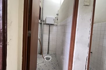 Taman ria Plentong Single storey for sale 