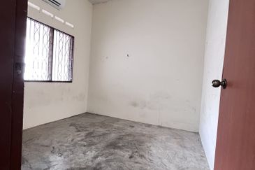 Taman ria Plentong Single storey for sale 