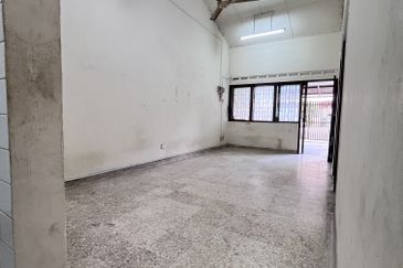 Taman ria Plentong Single storey for sale 