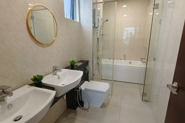 Paragon Suites @ CIQ