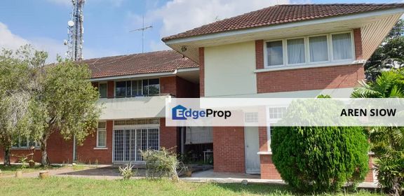 FOR SALE | 1.2 Acre Detached Bungalow Hill Access + Gated Community RM3.1M / 1.2英亩大地块!靠山独立屋 RM310万急售, Johor, Ulu Tiram