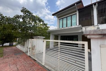 BK7 Rimbun Corner 2 Story Terrace House For Sale, Bandar Kinrara
