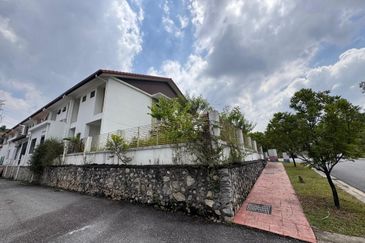 BK7 Rimbun Corner 2 Story Terrace House For Sale, Bandar Kinrara