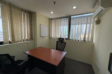 Mid valley North point office full furnished MidValley City Northpoint  Block B  - Size: 2045 sft - Condition : Fully furnished. - Available : 1st Aug