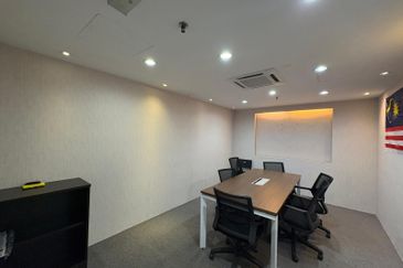 Mid valley North point office full furnished MidValley City Northpoint  Block B  - Size: 2045 sft - Condition : Fully furnished. - Available : 1st Aug