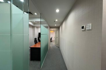 Mid valley North point office full furnished MidValley City Northpoint  Block B  - Size: 2045 sft - Condition : Fully furnished. - Available : 1st Aug