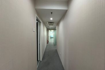 Mid valley North point office full furnished MidValley City Northpoint  Block B  - Size: 2045 sft - Condition : Fully furnished. - Available : 1st Aug