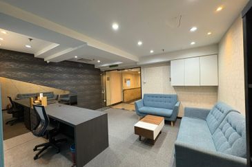 Mid valley North point office full furnished MidValley City Northpoint  Block B  - Size: 2045 sft - Condition : Fully furnished. - Available : 1st Aug