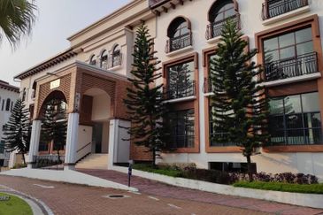 Isle of Kamares, Setia Eco Glades