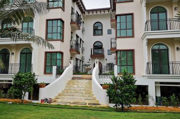 Isle of Kamares, Setia Eco Glades