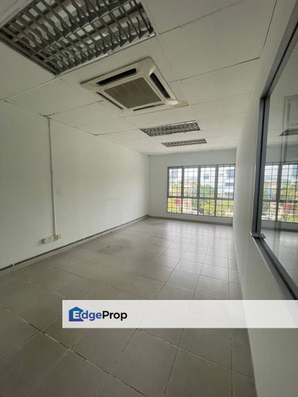 Super Link factory for sale in Bukit Puchong ! rare build up 30x100, Selangor, Puchong