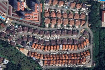 Jalan Puteri 9/1B