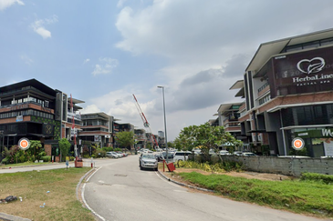 i32 Puchong Industrial Park