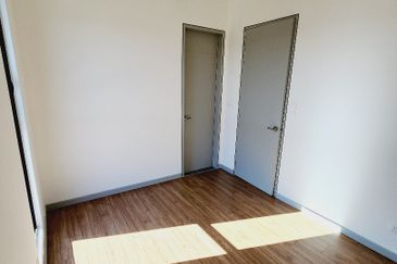 Bromelia 2.5 Storey Semid Cluster Bukit Puchong