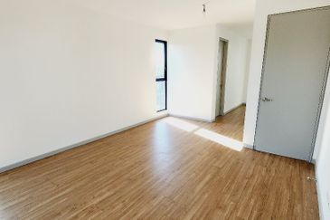 Bromelia 2.5 Storey Semid Cluster Bukit Puchong