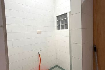 Kampung Sungai Kayu Ara