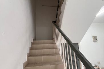 Kampung Sungai Kayu Ara