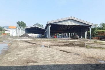Semenyih off Jalan Sungai Lalang big detached factory