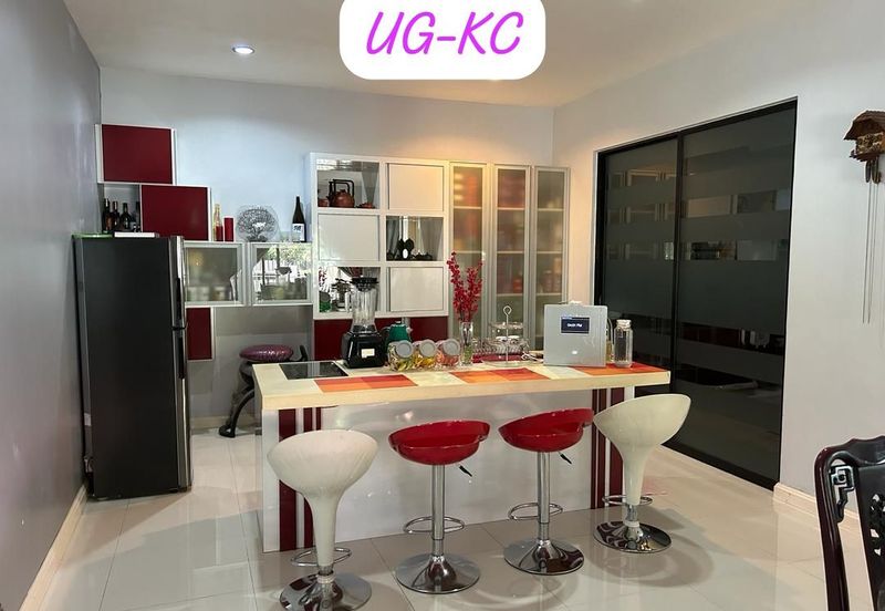 Glenmarie Cove Residence