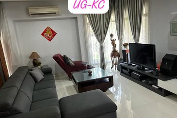 Glenmarie Cove Residence