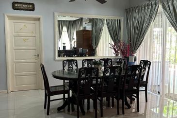 Glenmarie Cove Residence