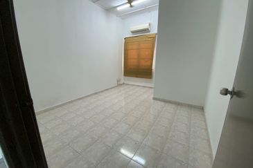 Lorong Batu Nilam 33C