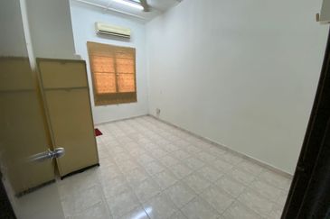 Lorong Batu Nilam 33C