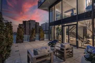 Berbaloi !!! KL Bukit Jalil @ 1700 Luxury Sky Duplex Condo