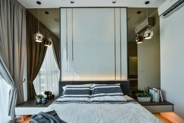 Bukit Jalil New Freehold Sky Bungalow / 22ft Living Room with Big Balcony / 4 Carparks